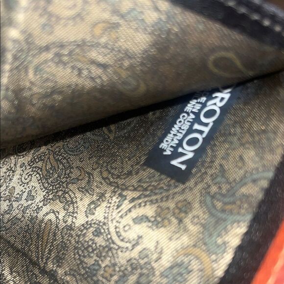 Vintage Oroton Black and Brown Leather Wallet 6”x4”x 10” opened. - Picture 5 of 7